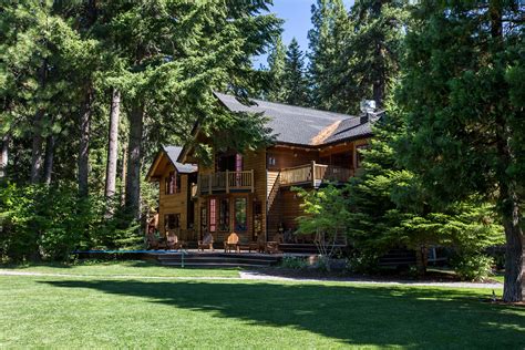 Suttle lake lodge - Overall, the Suttle Lodge is closely modeled after the Ace Hotel, focused on comfortable community spaces and a variety of lodging options ranging from luxurious to downright rustic. The lodge's ...